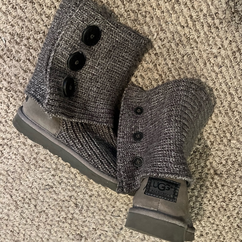 Ugg knit boots